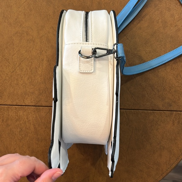 Loungefly R2-D2 crossbody bag - Picture 2 of 5